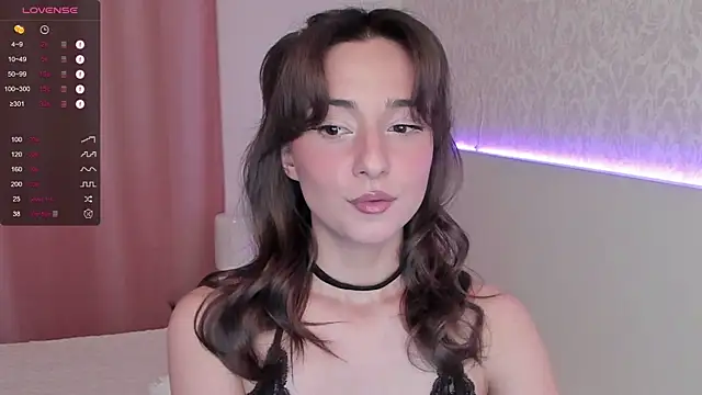 XYour CharmX online show from February 2025 04:32:02 PM