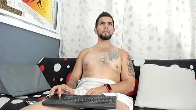 JULESLAKES online show from November 2025 03:55:02 AM