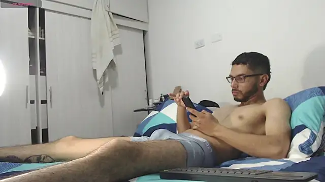 russthiago online show from February 2026 04:48:02 PM