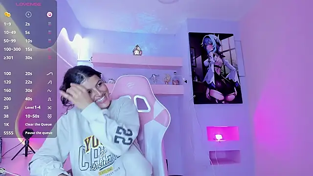 Snapshot of KristinWall chatting on February 2025 08:45:02 PM KristinWall online show from February 2025 08:45:02 PM