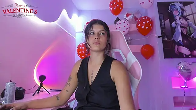 Snapshot of KristinWall chatting on February 2025 11:09:01 PM KristinWall online show from February 2025 11:09:01 PM