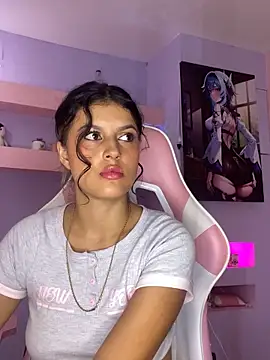 Snapshot of KristinWall chatting on March 2025 04:01:02 PM KristinWall online show from March 2025 04:01:02 PM