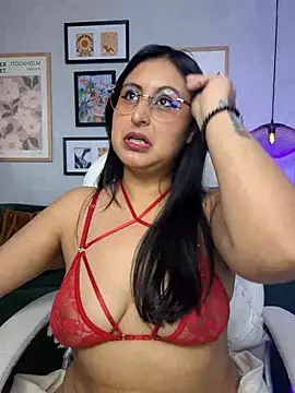 Snapshot of Amber_gold_ chatting on March 2025 05:41:02 PM Amber gold online show from March 2025 05:41:02 PM