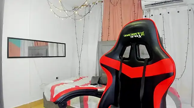 megan kis9 online show from March 2025 06:55:01 PM