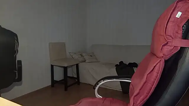 Snapshot of Rainfish chatting on October 2025 04:44:02 AM Rainfish online show from October 2025 04:44:02 AM