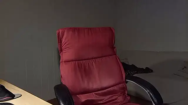 Snapshot of Rainfish chatting on December 2024 04:04:01 PM Rainfish online show from December 2024 04:04:01 PM