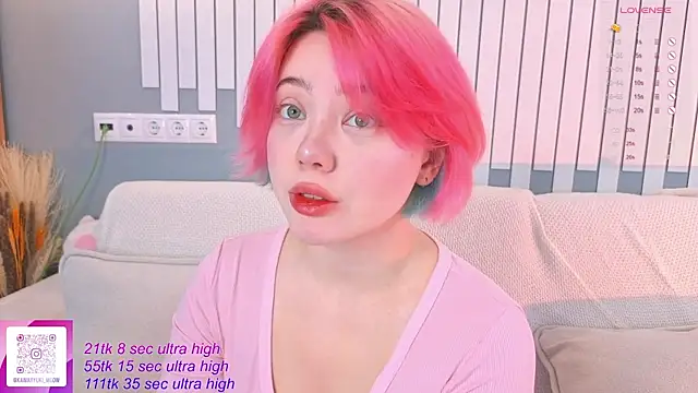 Snapshot of __KawaiiYuki__ chatting on October 2025 05:49:01 AM   KawaiiYuki   online show from October 2025 05:49:01 AM