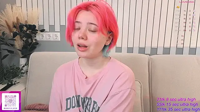   KawaiiYuki   online show from November 2025 05:28:01 AM