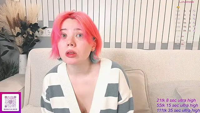   KawaiiYuki   online show from November 2025 10:16:02 AM