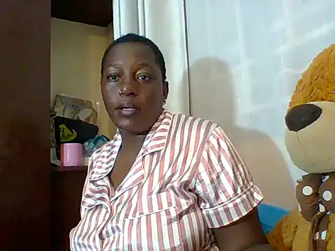 Snapshot of Poisonous_Ivy chatting on March 2026 10:21:01 PM Poisonous Ivy online show from March 2026 10:21:01 PM