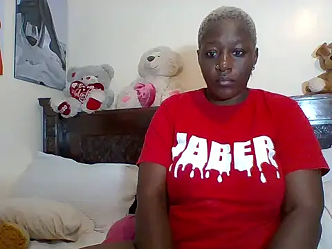 Snapshot of Poisonous_Ivy chatting on February 2026 09:01:01 PM Poisonous Ivy online show from February 2026 09:01:01 PM