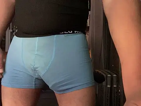 Snapshot of ThickDick_Daddy chatting on March 2025 06:22:01 AM ThickDick Daddy online show from March 2025 06:22:01 AM