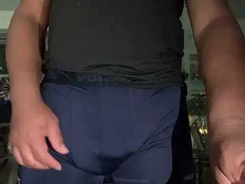 Snapshot of ThickDick_Daddy chatting on September 2025 05:08:02 AM ThickDick Daddy online show from September 2025 05:08:02 AM