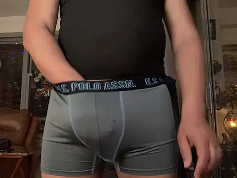 Snapshot of ThickDick_Daddy chatting on February 2025 06:35:01 AM ThickDick Daddy online show from February 2025 06:35:01 AM