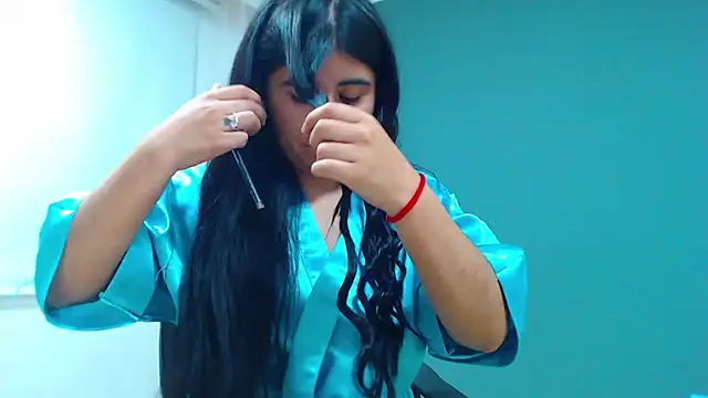 danna- roouss online show from October 2025 10:10:01 PM