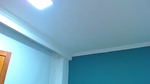 danna- roouss online show from February 2026 12:57:01 AM