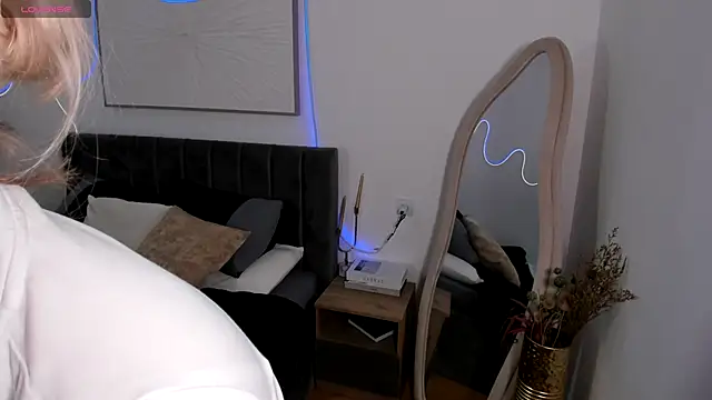 SimonaGerry online show from November 2025 04:59:01 AM