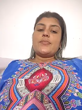 AlyDenalioficial online show from November 2025 06:19:02 PM