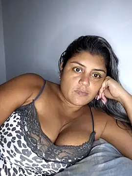 Snapshot of AlyDenalioficial chatting on October 2025 06:09:02 PM AlyDenalioficial online show from October 2025 06:09:02 PM