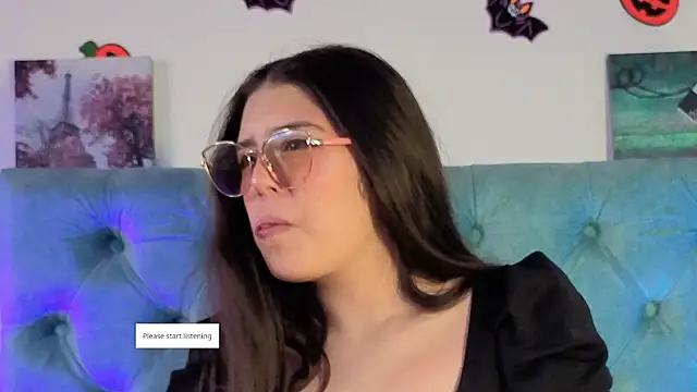 Paola Lyon  online show from November 2025 12:53:01 PM