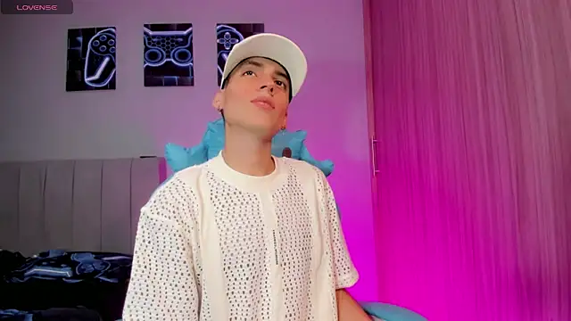 jake and joaquin online show from September 2025 01:45:02 AM