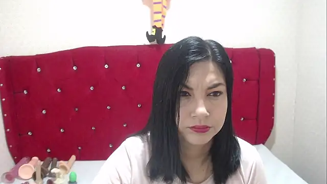 AdaFawxx online show from October 2025 04:21:02 AM