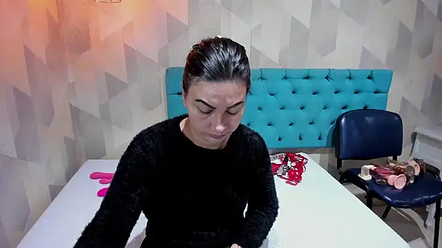 AdaFawxx online show from April 2026 04:03:01 AM