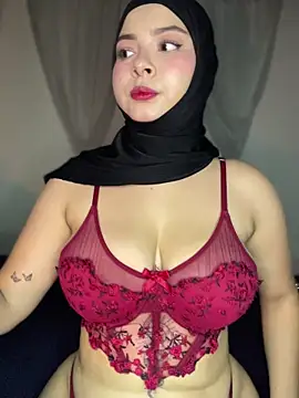 aneesa darzi online show from November 2025 05:57:01 PM