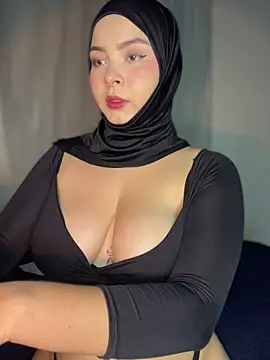 aneesa darzi online show from November 2025 10:52:02 PM