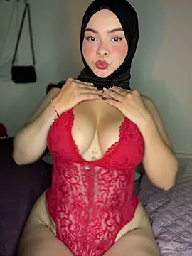 Snapshot of aneesa_darzi chatting on January 2025 10:51:02 PM aneesa darzi online show from January 2025 10:51:02 PM