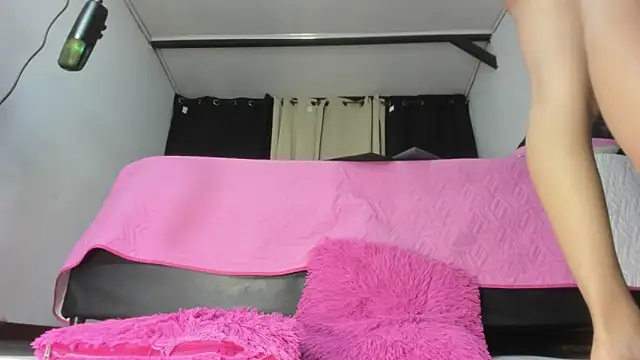 martinaclark online show from February 2026 01:14:02 AM