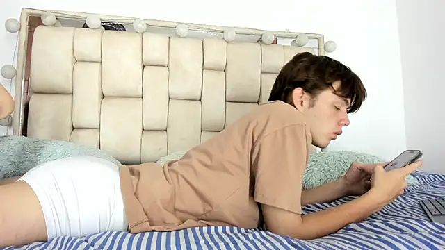 daniel hot03 online show from April 2026 01:25:01 PM