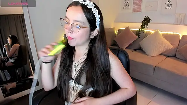 Snapshot of ana_ev chatting on November 2025 10:57:01 PM ana ev online show from November 2025 10:57:01 PM