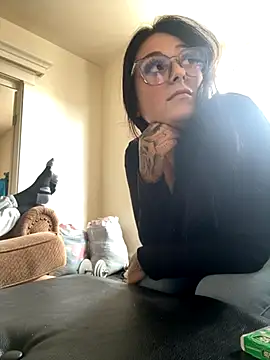 Chloexx69 online show from October 2025 02:25:02 PM