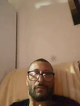 Snapshot of pajarol5co chatting on April 2026 05:54:02 AM pajarol5co online show from April 2026 05:54:02 AM