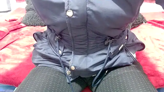 nadescomthxx online show from February 2025 01:33:01 PM