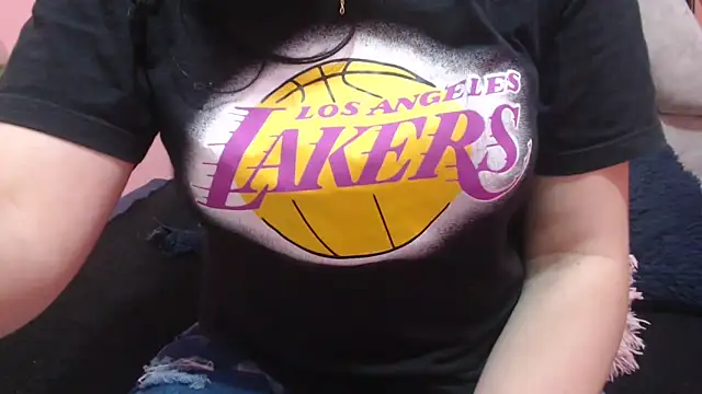 nadescomthxx online show from November 2025 02:09:01 PM