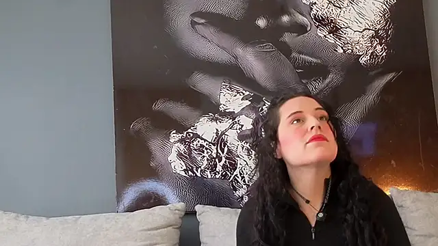 nadescomthxx online show from November 2025 02:50:01 PM