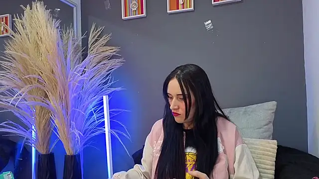 nadescomthxx online show from November 2025 07:02:02 PM