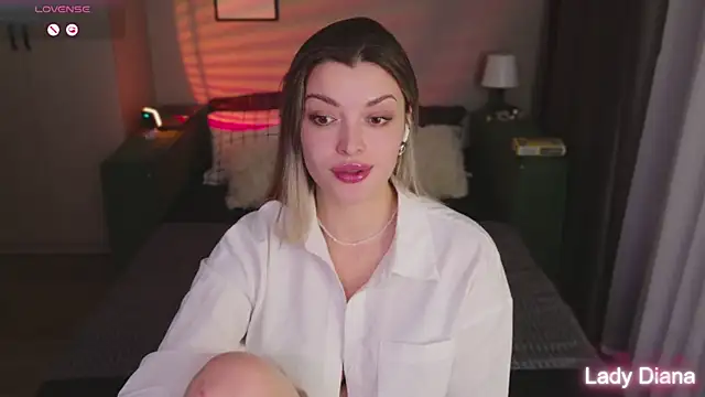 LancasterLady online show from November 2025 01:33:02 PM