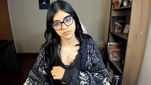 Snapshot of valerie__skyy chatting on March 2025 02:14:02 AM valerie skyy online show from March 2025 02:14:02 AM