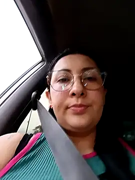 Snapshot of my-kitty chatting on November 2025 10:43:02 PM my-kitty online show from November 2025 10:43:02 PM