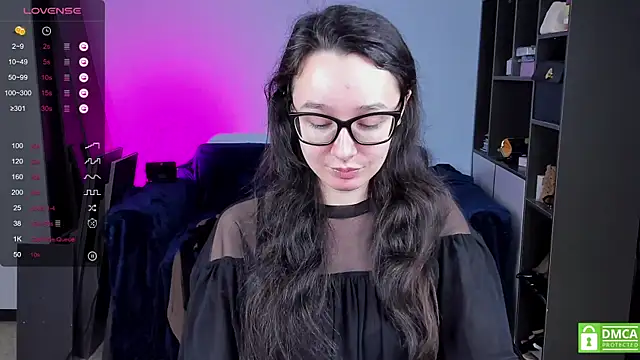 Agatta Smith online show from December 2025 06:28:01 AM