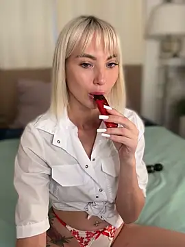 MiaMinx online show from October 2025 02:43:02 AM