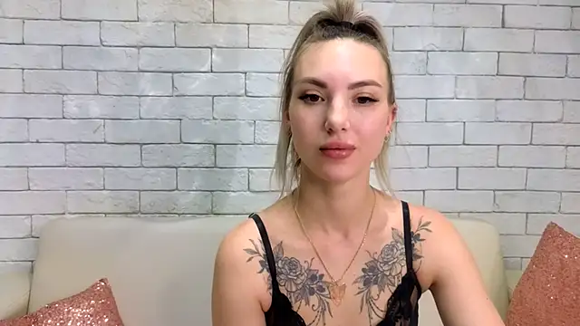 MiaMinx online show from February 2025 01:49:02 AM