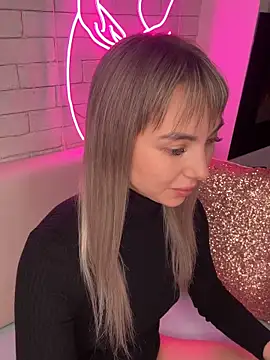 MiaMinx online show from December 2024 02:22:02 AM