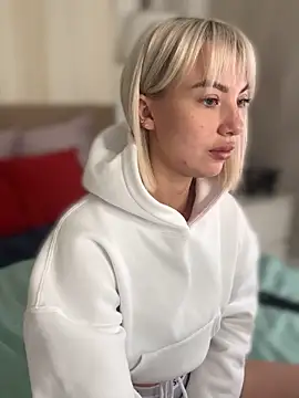 MiaMinx online show from October 2025 11:33:01 PM