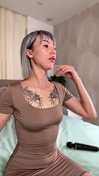 MiaMinx online show from November 2025 02:48:02 AM