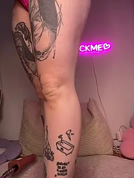 Mona-Peaches online show from February 2026 01:44:02 PM