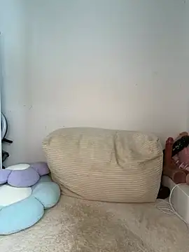 Mona-Peaches online show from July 2026 01:07:02 PM